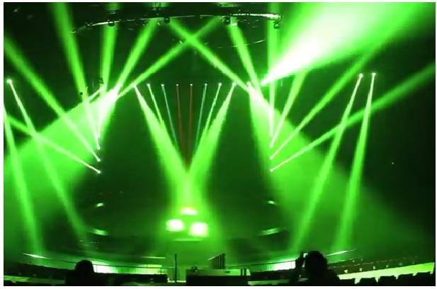 Đèn moving beam 230 sân khấu