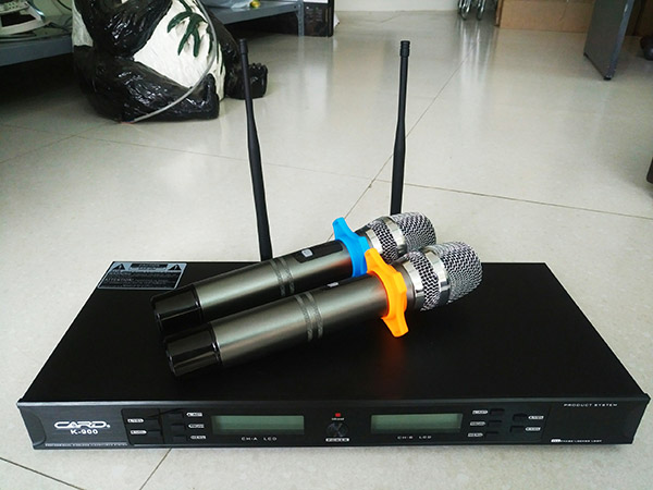 Micro không dây cầm tay CARD-K900