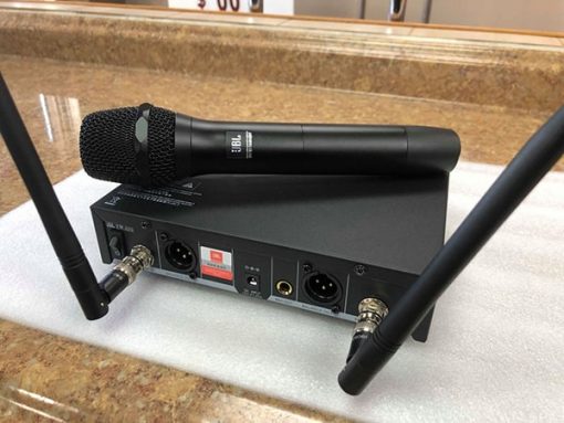 Micro không dây JBL VM300E